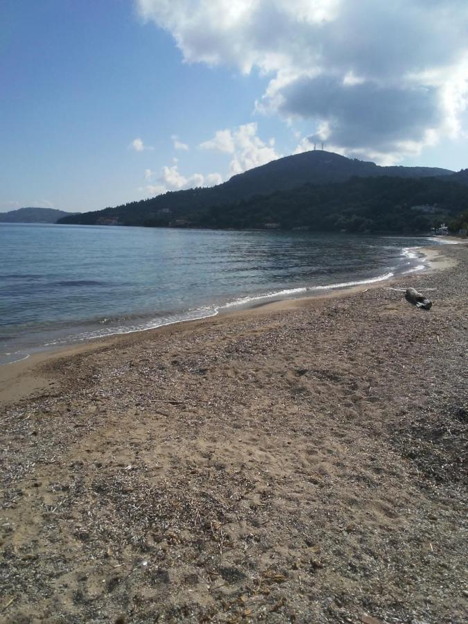 Apartament Dimitris Messongi